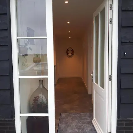 אתר קמפינג Gerestylde Vintage Caravan 