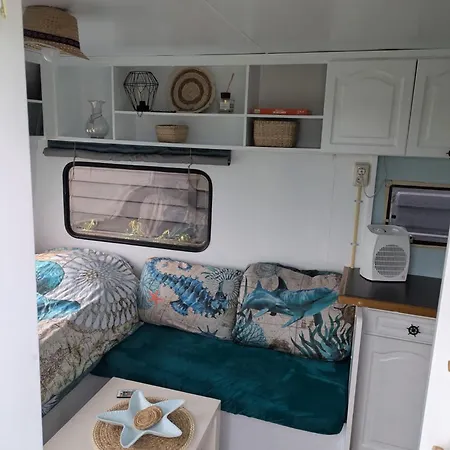 Gerestylde Vintage Caravan 